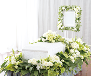 花祭壇集 葬儀 葬式 家族葬なら日比谷花壇のお葬式